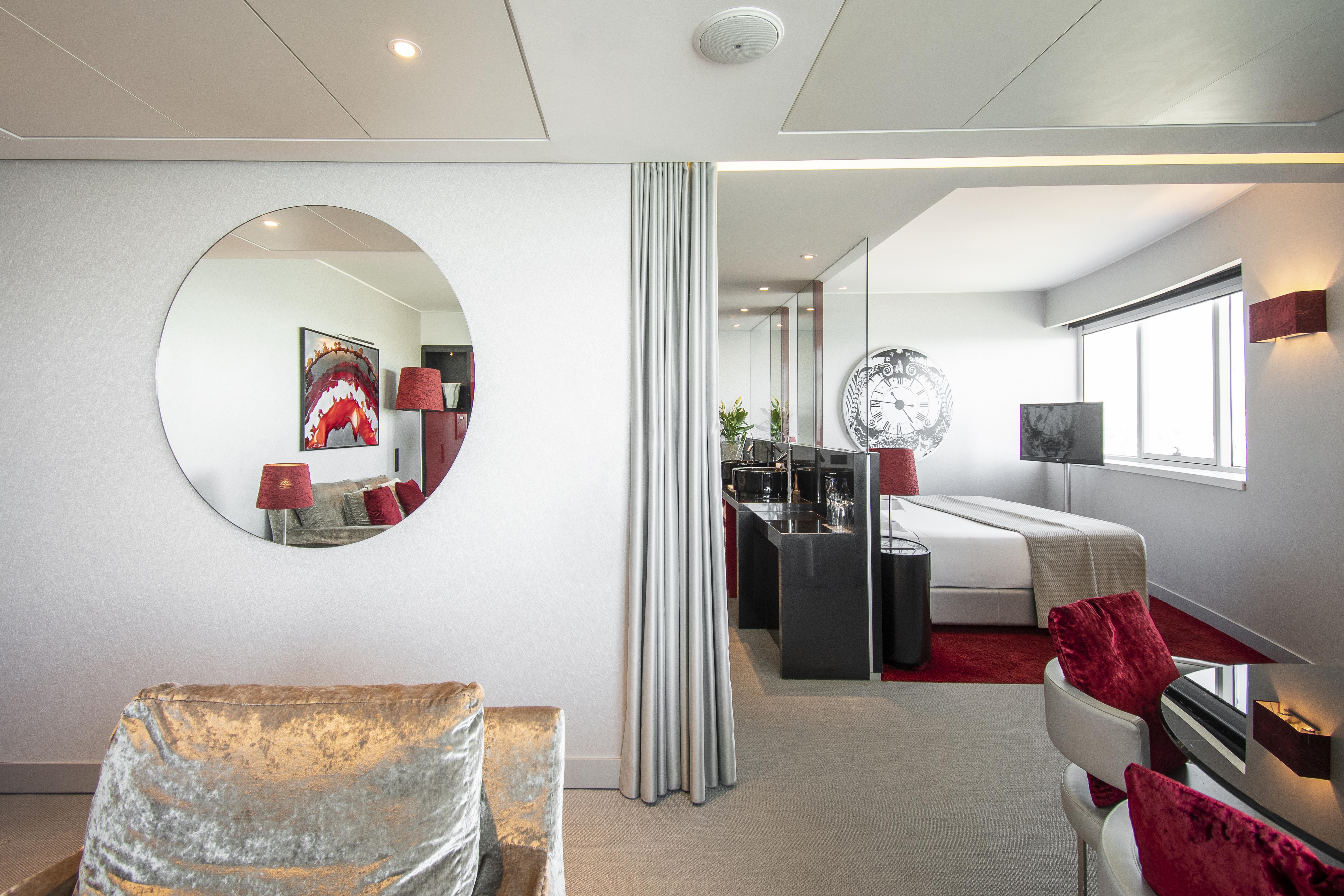 Myriad By Sana Lisbon